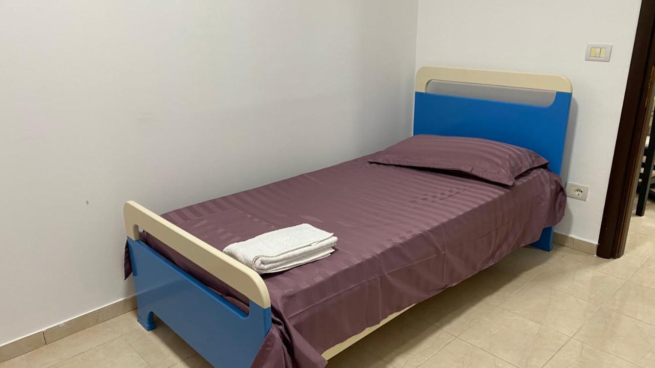 Anna'S Apartament Lushnjë Eksteriør bilde