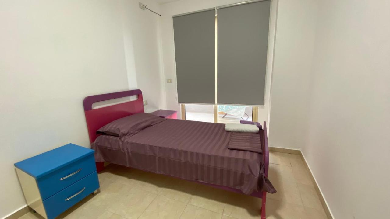 Anna'S Apartament Lushnjë Eksteriør bilde
